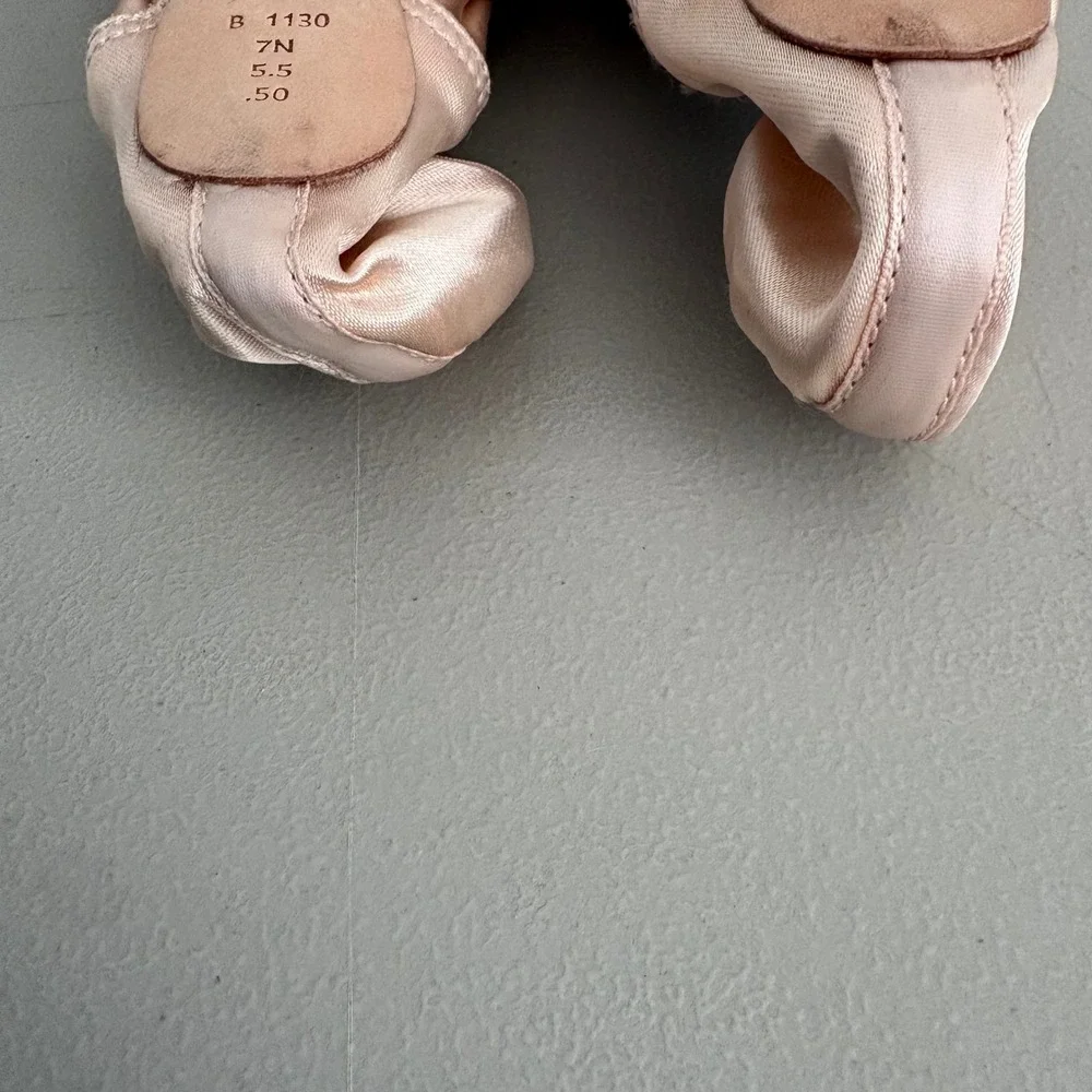 Capezio airess 1130